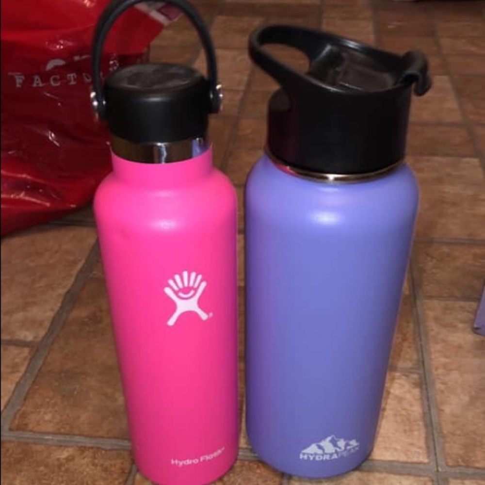 Hydroflask & hydropeak water bottles! $20 each